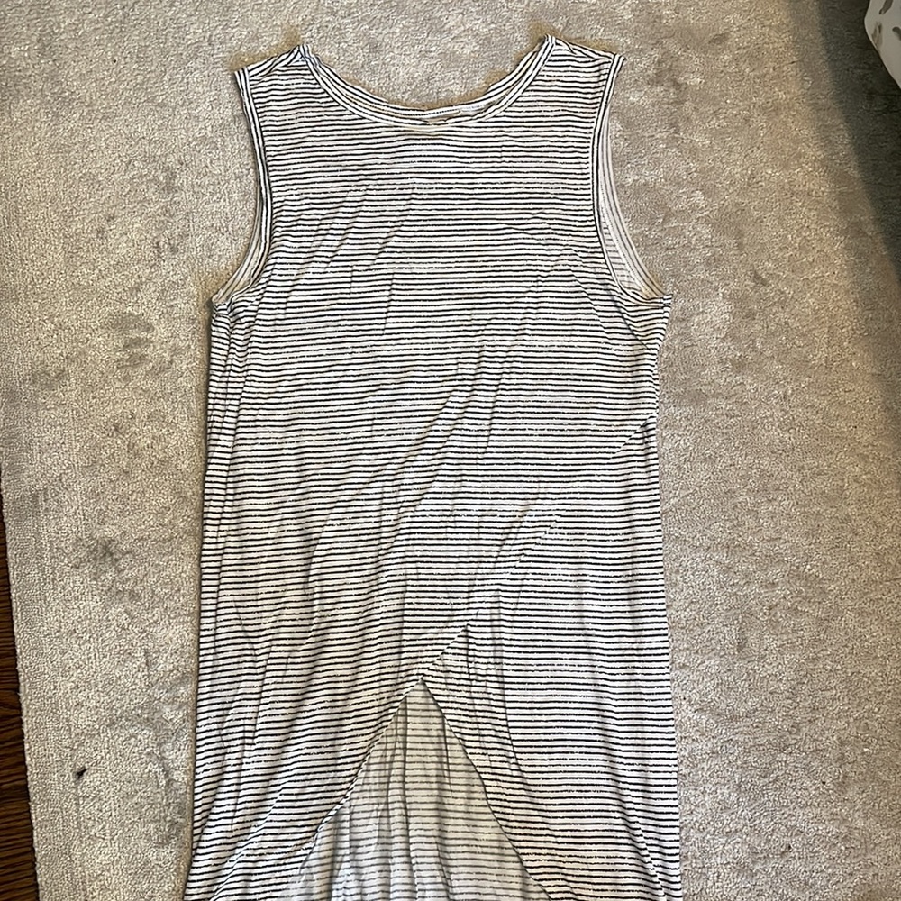 Guess High Low Top - image 2